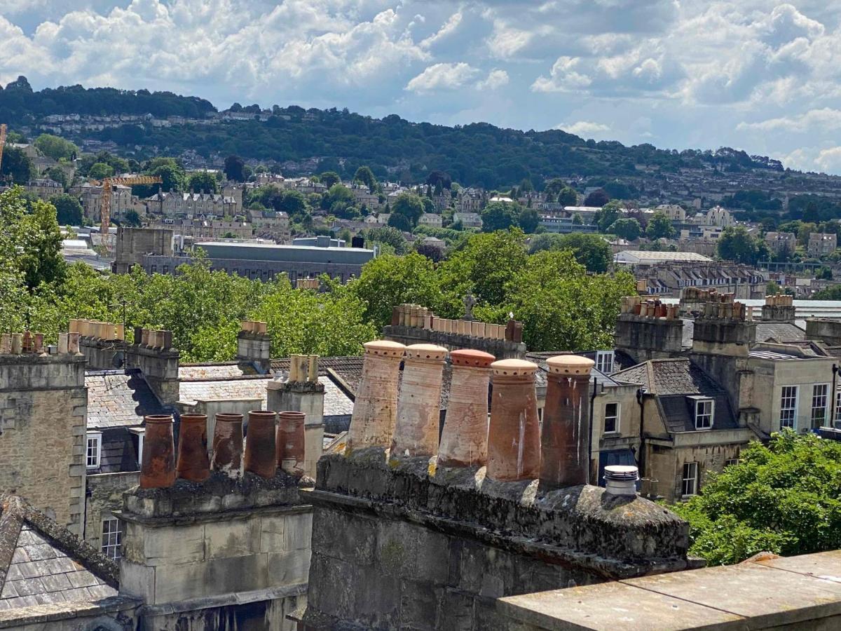 Bath Roof Terrace Apartment, City Centre, Sleeps Up To 8 Eksteriør billede
